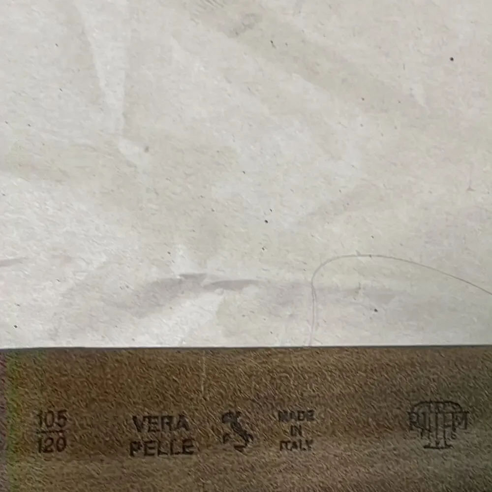 VERA PELLE ITALIAN LEATHER‎ BELT WITHOUT BUCKLE.